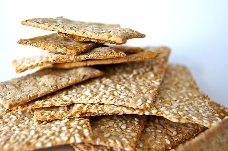 6 Best Healthy Crackers